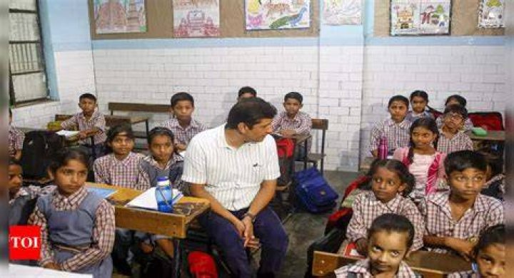 
AAP to expose ‘poor’ condition of UP schools 