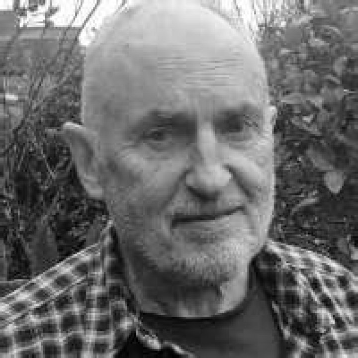 
Actress Carolyn Pickles’s Husband Tark Butler Is Originally From Yorkshire 