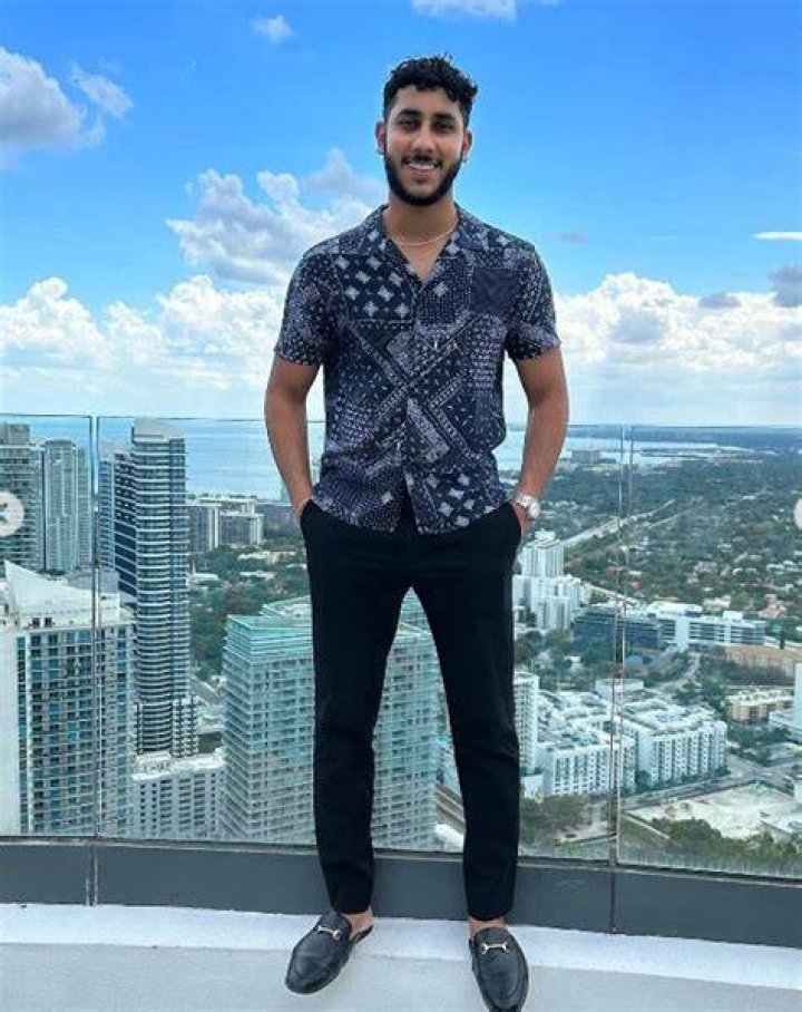 Ahmad Mahmood Height, Weight, Net Worth, Age, Birthday, Wikipedia, Who, Nationality, Biography