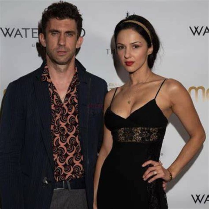 
Annet Mahendru Met Her Husband Louie Gibson While He Was Making His Thesis Film 