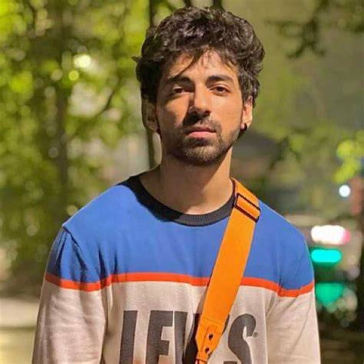 Anuj Pandit Sharma Height, Weight, Net Worth, Age, Birthday, Wikipedia, Who, Instagram, Biography