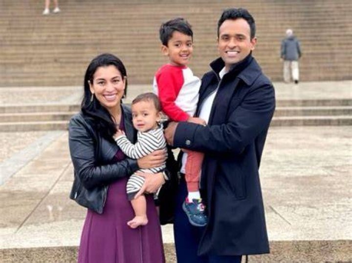 
Apoorva Tewari Parents: Father Ashutosh And Mother Mamta Tewari 