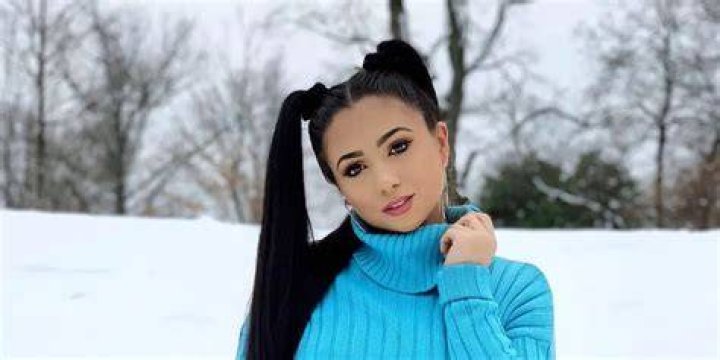 
Ashley Nocera – 3.9Million Instagram Followers – What do we know? 
