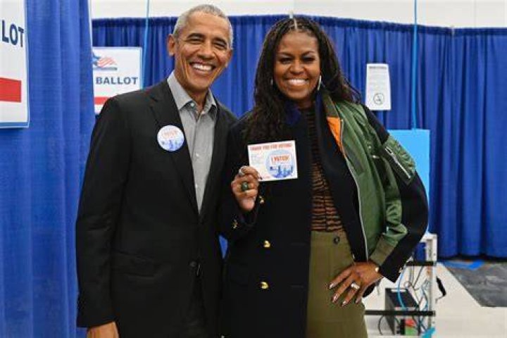 
Barack and Michelle Obama Snap a Picture After Voting Early: ‘Now It’s Your Turn’ 