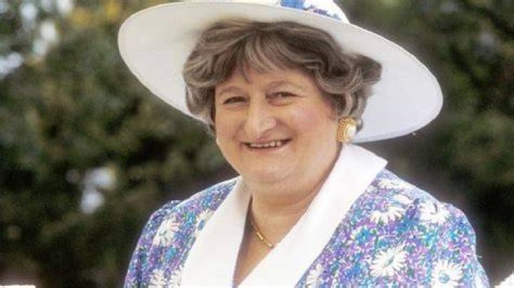 
Bella Emberg | Children, Husband And Family 