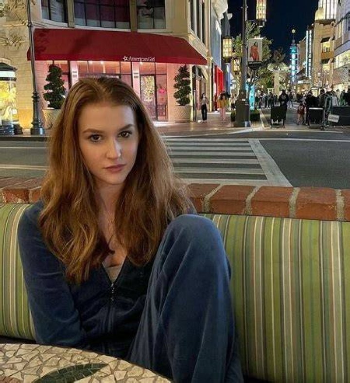 Brooke Madison Thames Height, Weight, Net Worth, Age, Birthday, Wikipedia, Who, Nationality, Biography