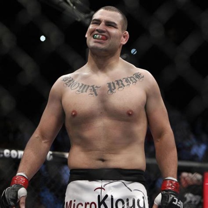 Cain Velasquez Height, Weight, Net Worth, Age, Birthday, Wikipedia, Who, Nationality, Biography