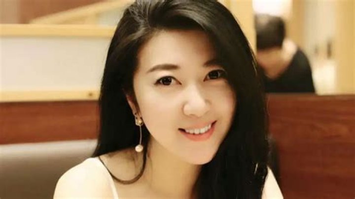 Christine Fang – Fang Fang Height, Weight, Net Worth, Age, Birthday, Wikipedia, Who, Instagram, Biography