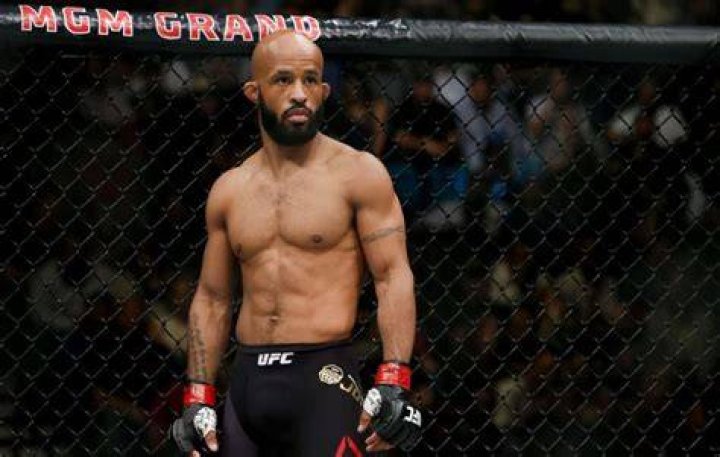 Demetrious Johnson Height, Weight, Net Worth, Age, Birthday, Wikipedia, Who, Instagram, Biography