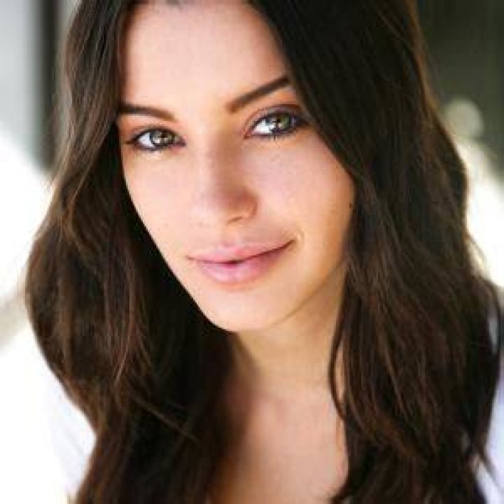 
Denise Schaefer Height, Weight, Net Worth, Age, Birthday, Wikipedia, Who, Nationality, Biography 