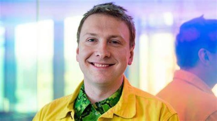 
Does Comedian Joe Lycett Have Disease? Everything On His Wife And More 