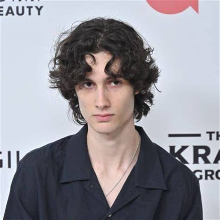 
Evan Nelle Height, Weight, Net Worth, Age, Birthday, Wikipedia, Who, Nationality, Biography 
