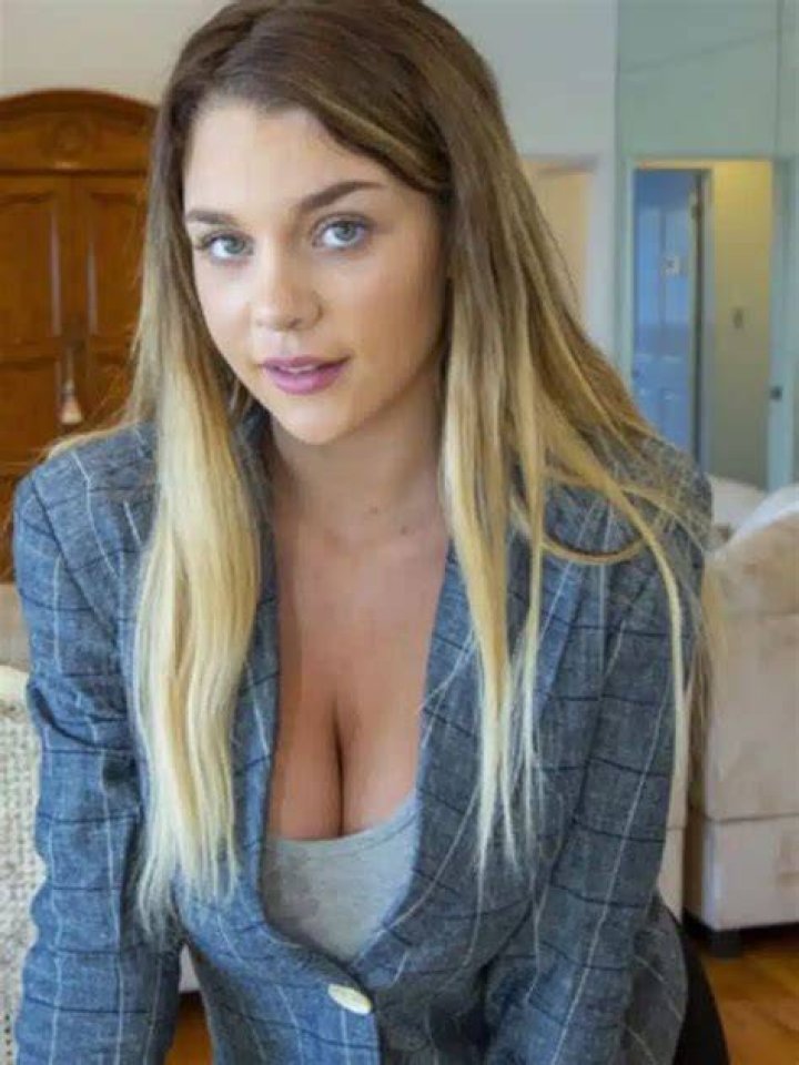 Eve Moon Height, Weight, Net Worth, Age, Wiki, Who, Instagram, Biography