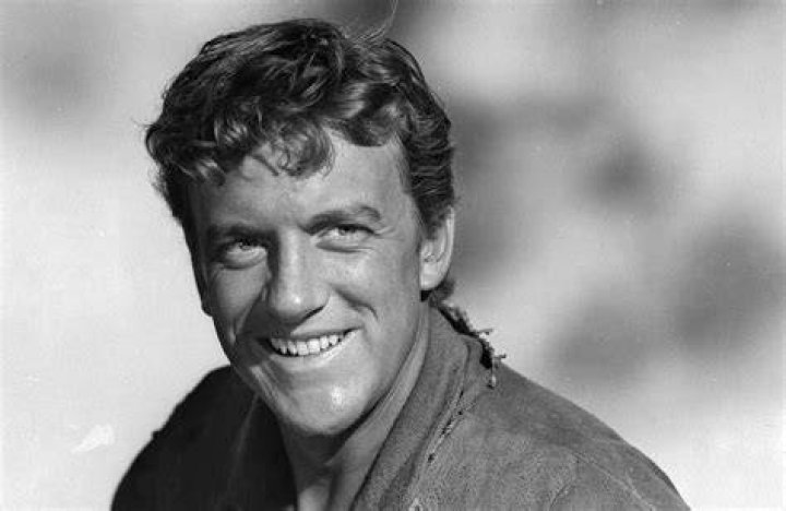 
Everything We Know About James Arness and The Amazing Life He Lived 