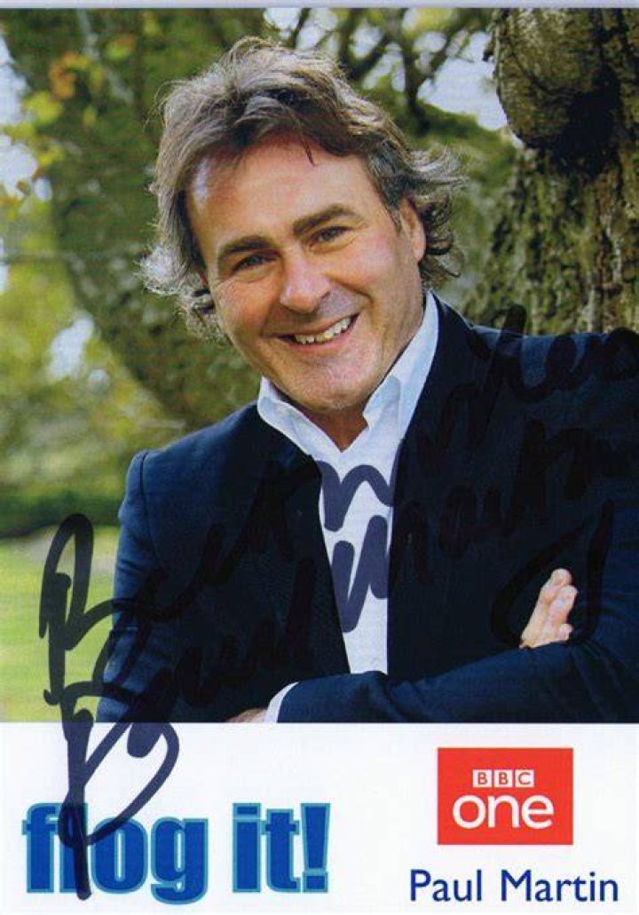 
Flog It! – What Happened To Paul Martin? Fans Question His ‘Illness’ Onboard! 