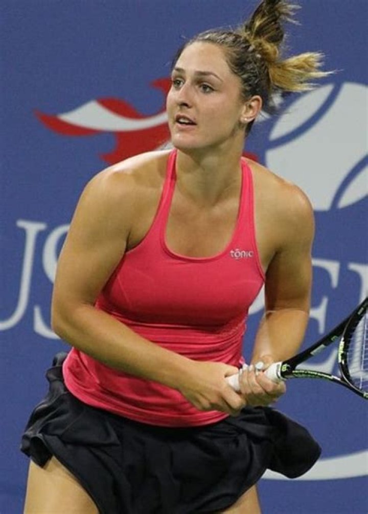 
Gabriela Dabrowski Height, Weight, Net Worth, Age, Birthday, Wikipedia, Who, Nationality, Biography 