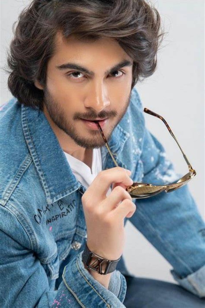 Haroon Kadwani Height, Weight, Net Worth, Age, Birthday, Wikipedia, Who, Nationality, Biography
