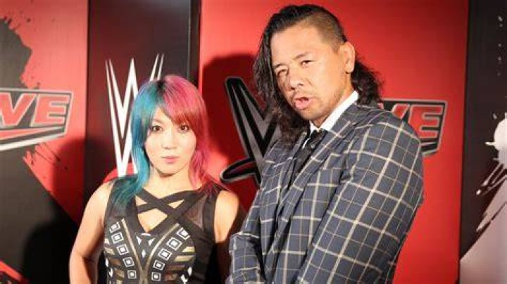 
Harumi Maekawa Wiki, Age. Who is Shinsuke Nakamura’s Wife? 