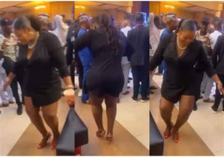 
“Her Surgeon Finish Work”- Fans Gush Over Eniola Badmus As She shows Off Her ‘Banging Body’ 