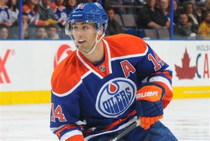 
Hockey Player Jordan Eberle Parents Darren And Lisa Eberle 
