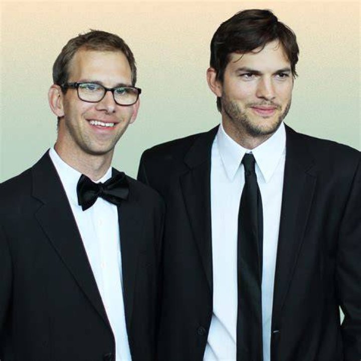 
Is Ashton Kutcher Sick? What Is Wrong With Ashton Kutcher? Is Ashton Kutcher A Twin? Who Is Ashton Kutcher Girlfriend? 