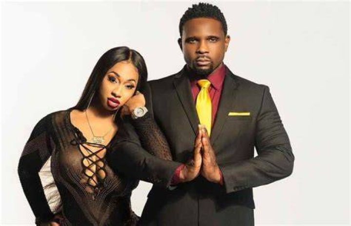 Is Eddie Winslow Transgender Or Dating One? Darius McCrary Gender – Partner Sidney Starr