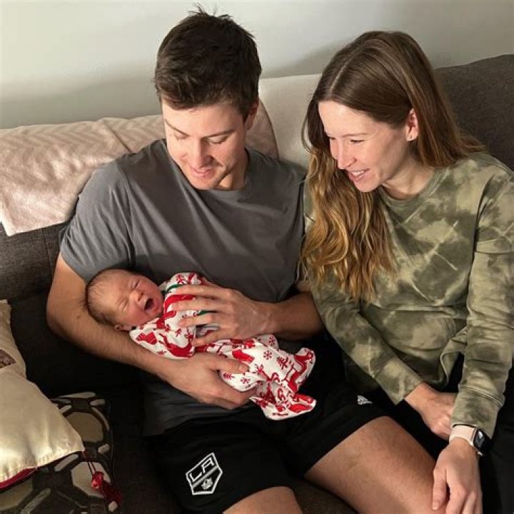 
Is Kaitlyn Lawes Pregnant? Baby Name and Wedding Photos 