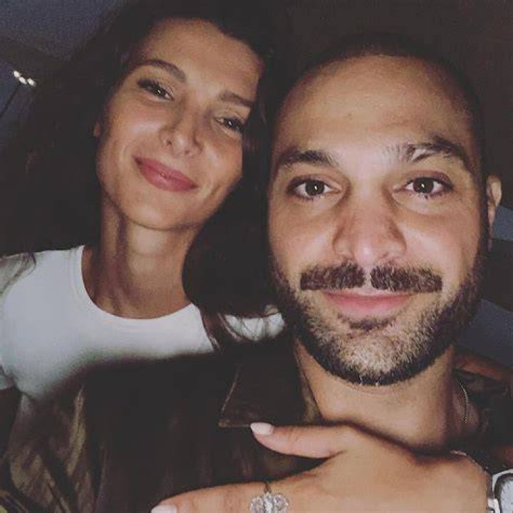 
Is Michael Mando Married to Wife? Or Dating a Girlfriend? 