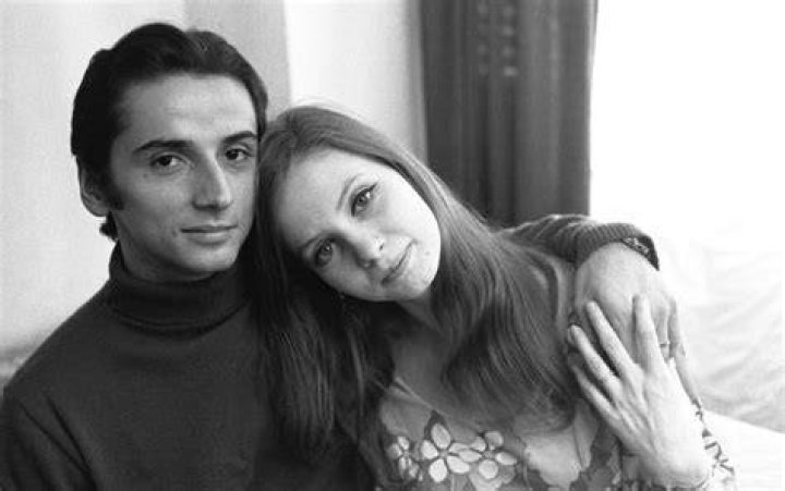 
Is Paul Mejia Married to Wife? Or Dating a Girlfriend? Past Relationships. 