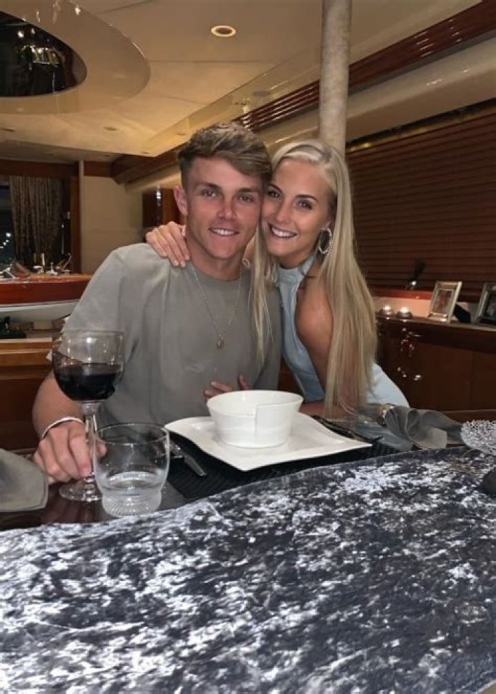 
Isabella Symonds Willmott, Sam Curran Girlfriend – 5 Quick Facts 