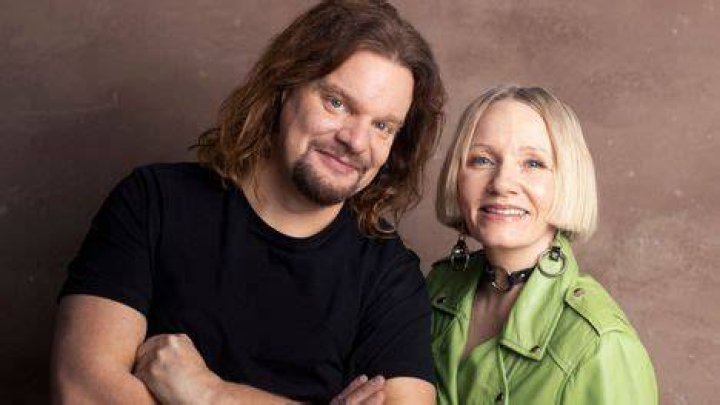 
ISMO is Married to Wife: Angelika Leikola 