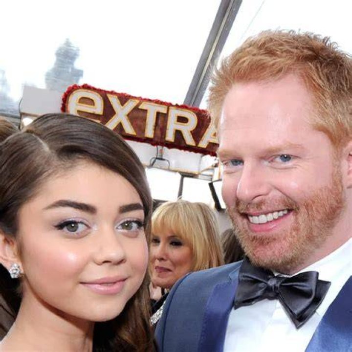 
Jesse Tyler Ferguson Reveals He Was A Stand-in Officiant For Sarah Hyland’s Wedding 