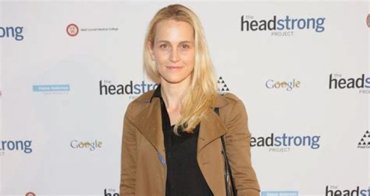 Joanne Elizabeth Tucker Height, Weight, Net Worth, Age, Birthday, Wikipedia, Who, Instagram, Biography