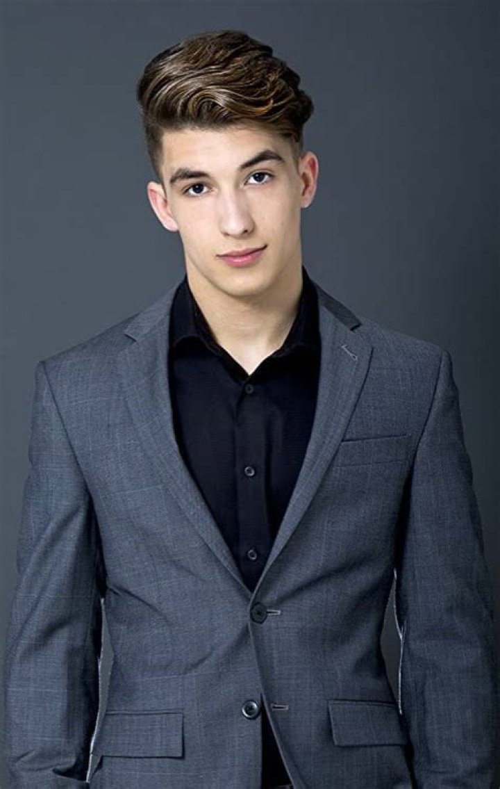 Josh Bogert Height, Weight, Net Worth, Age, Birthday, Wikipedia, Who, Nationality, Biography