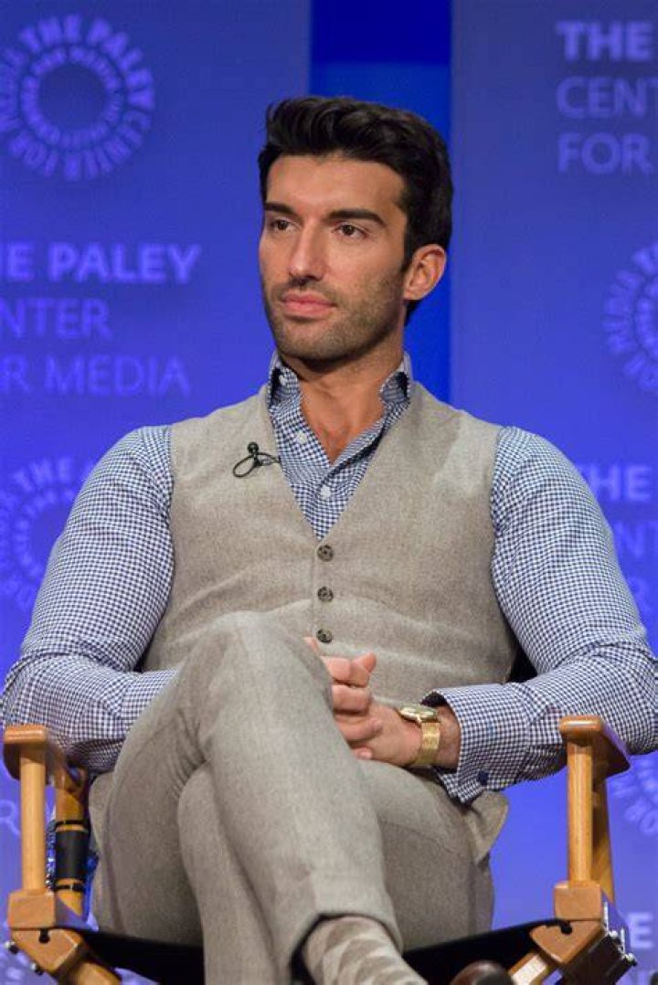 Justin Baldoni Height, Weight, Net Worth, Age, Wiki, Who, Instagram, Biography