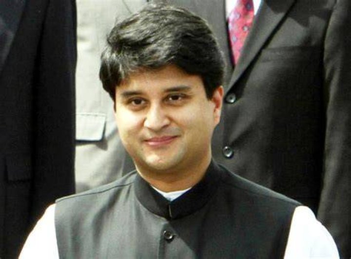 Jyotiraditya Scindia Height, Weight, Net Worth, Age, Birthday, Wikipedia, Who, Instagram, Biography