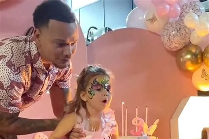 
Kane Brown Celebrates Daughter Kingsley’s 3rd Birthday with Butterfly Party: Photos 