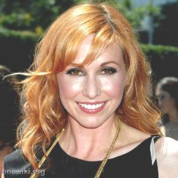 Kari Byron Height, Weight, Net Worth, Age, Birthday, Wikipedia, Who, Instagram, Biography