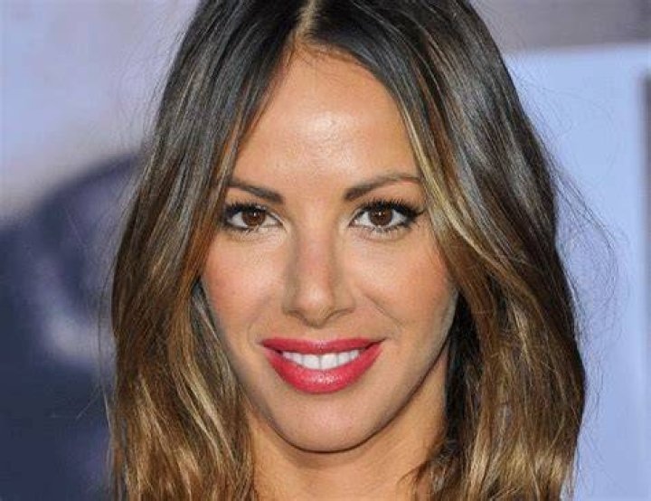 Kristen Doute Height, Weight, Net Worth, Age, Birthday, Wikipedia, Who, Nationality, Biography