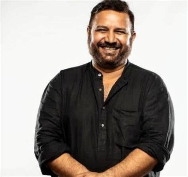 Kumud Mishra Height, Weight, Net Worth, Age, Birthday, Wikipedia, Who, Instagram, Biography