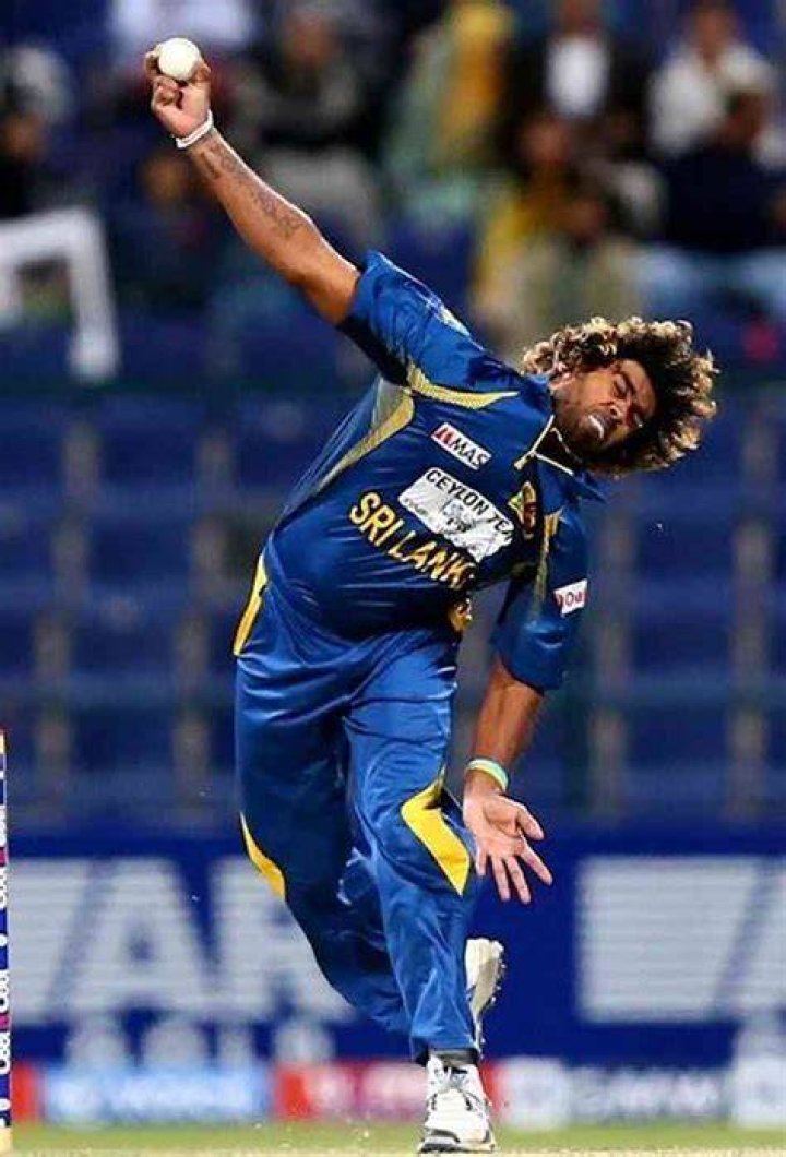 
Lasith Malinga Height, Weight, Net Worth, Age, Birthday, Wikipedia, Who, Nationality, Biography 