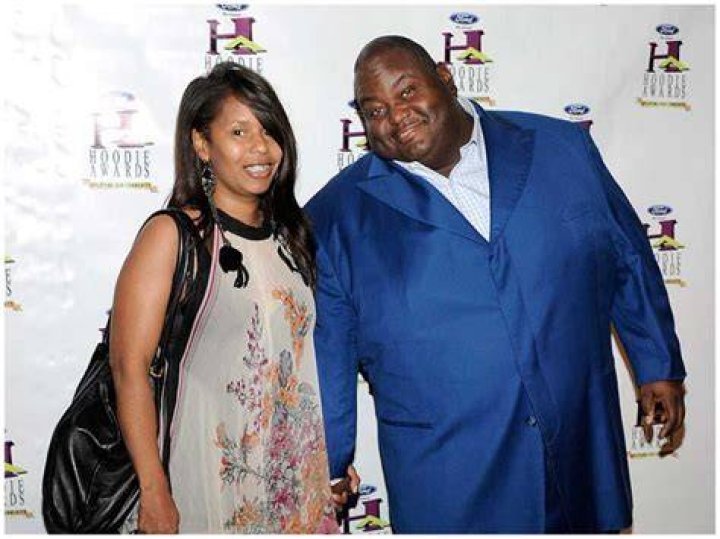 Lavell Crawford is Married to Wife: DeShawn Crawford. Kids.