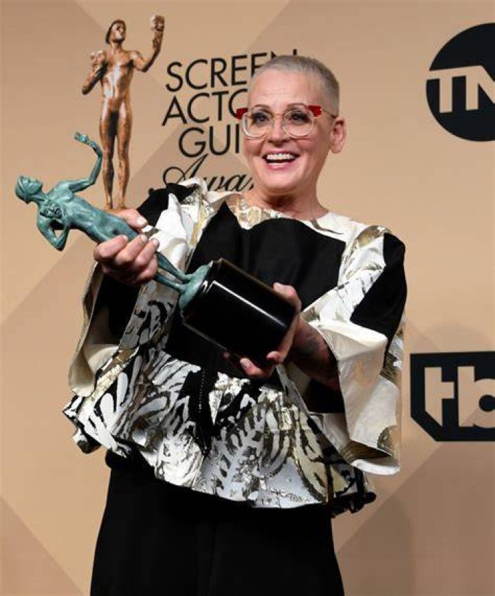 Lori Petty Height, Weight, Net Worth, Age, Birthday, Wikipedia, Who, Nationality, Biography