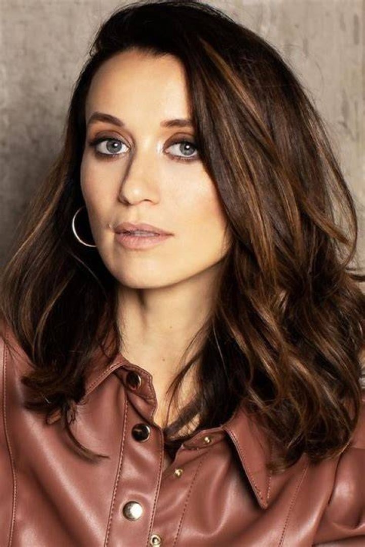 
Lucie Guest: Why Does She Prefer To Stay Away From The Spotlight? 