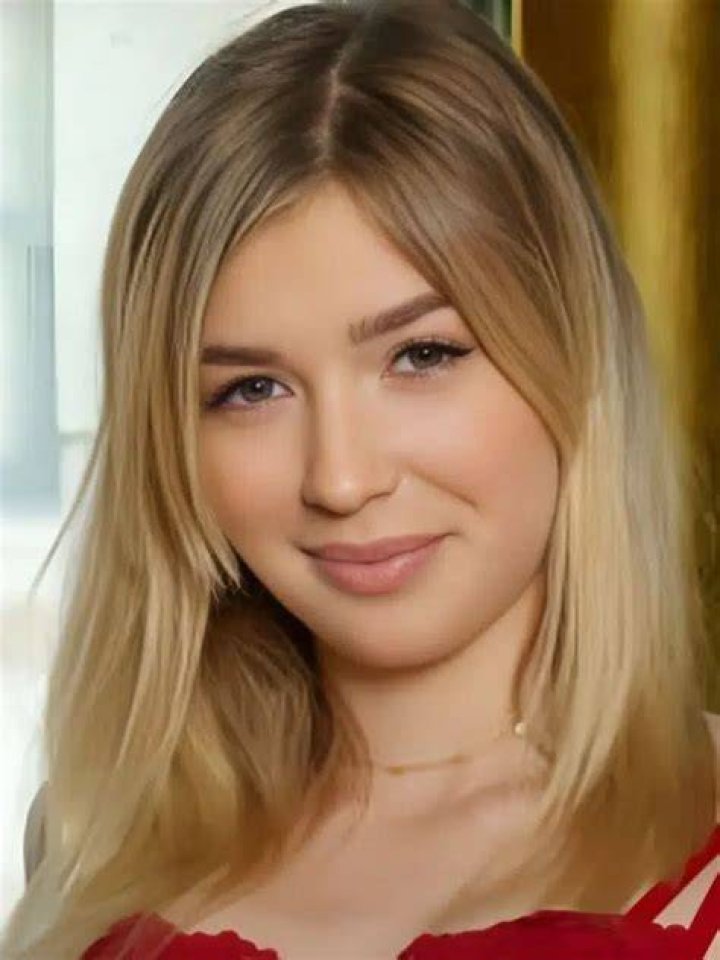 
Mackenzie – Kkennzii Height, Weight, Net Worth, Age, Wiki, Who, Instagram, Biography 