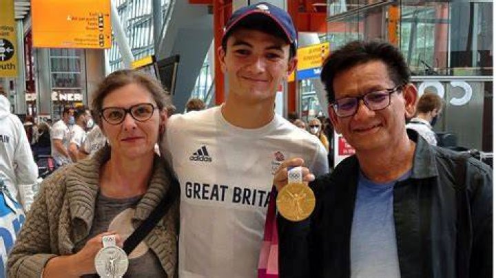 
Meet Alex Yee’s Parents and Family 