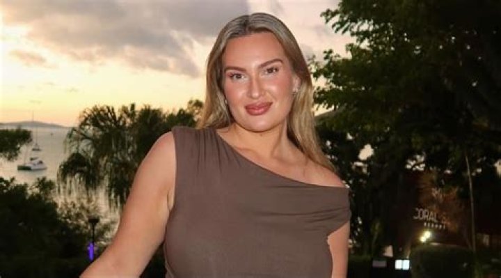 
Mikaela Reidy Height, Weight, Net Worth, Age, Birthday, Wikipedia, Who, Nationality, Biography 