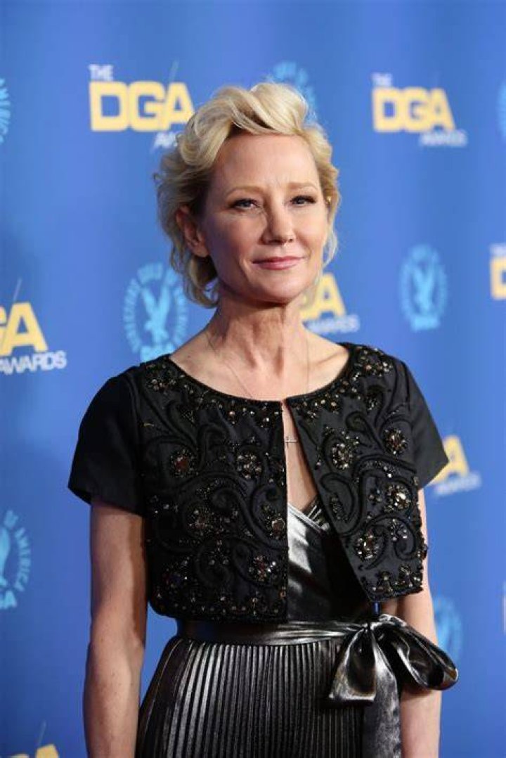 
Nancy Heche Height, Weight, Net Worth, Age, Birthday, Wikipedia, Who, Nationality, Biography 