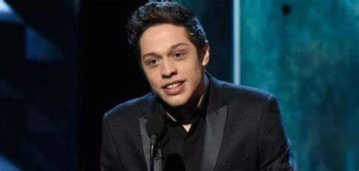
Pete Davidson Height, Weight, Net Worth, Age, Birthday, Wikipedia, Who, Nationality, Biography 