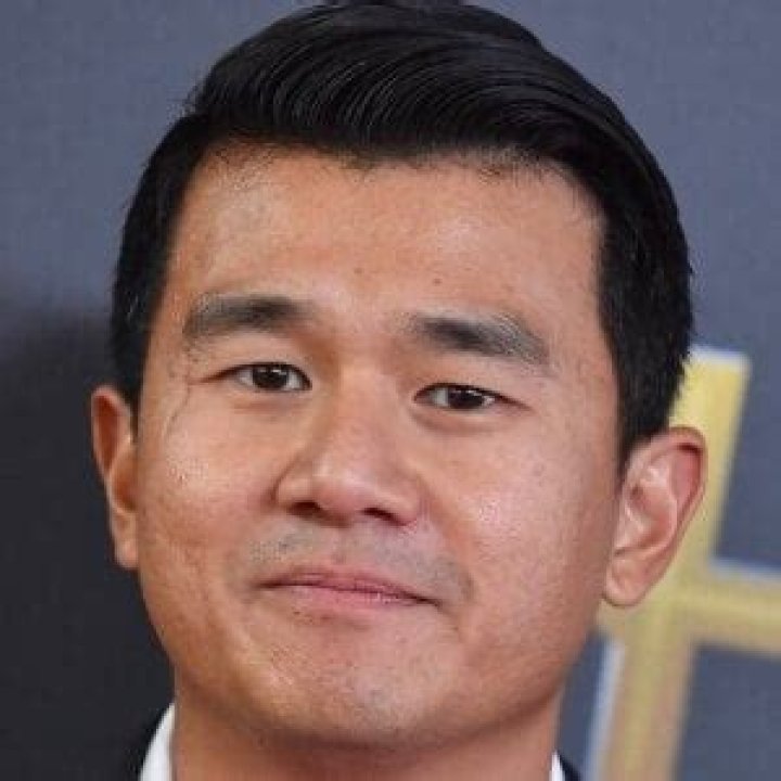
Ronny Chieng Height, Weight, Net Worth, Age, Birthday, Wikipedia, Who, Nationality, Biography 